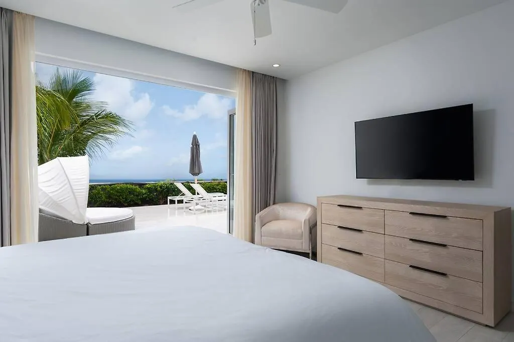 Westmoreland Luxury Villa, Pool, Sea Views, Beach Club Access 세인트 제임스