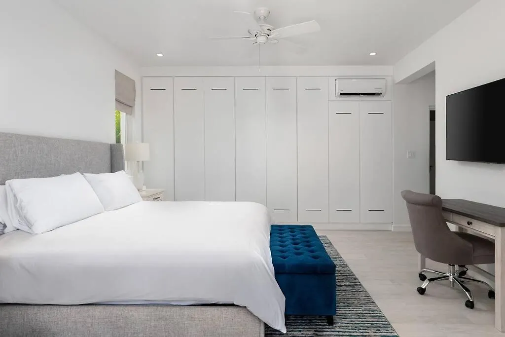 빌라 Westmoreland Luxury Villa, Pool, Sea Views, Beach Club Access 세인트 제임스